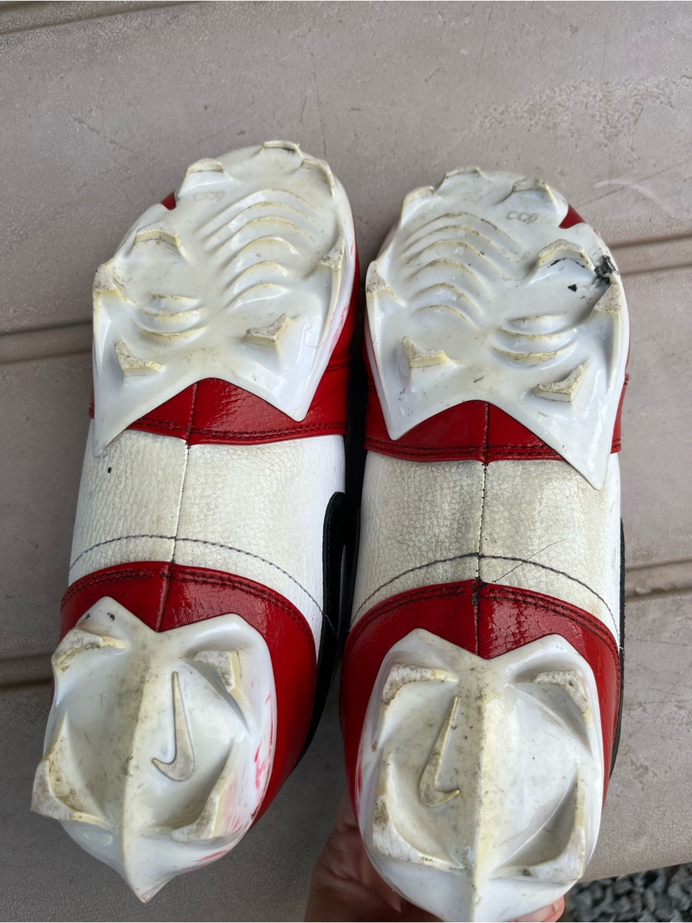 Jordan Red, White & Black Low-Top football cleats - Picture 5 of 5
